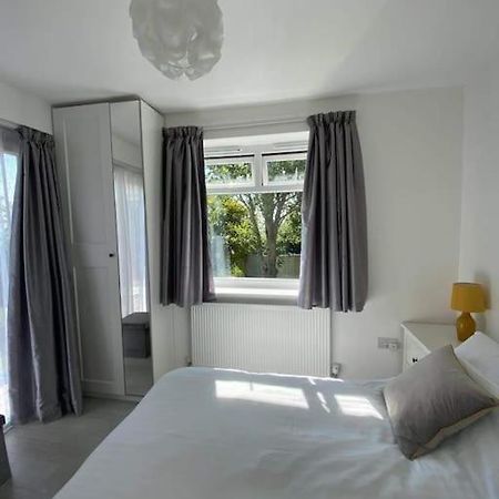 Dingley Dell - Superb Location For Truro In Private Accommodation Perranwell Εξωτερικό φωτογραφία